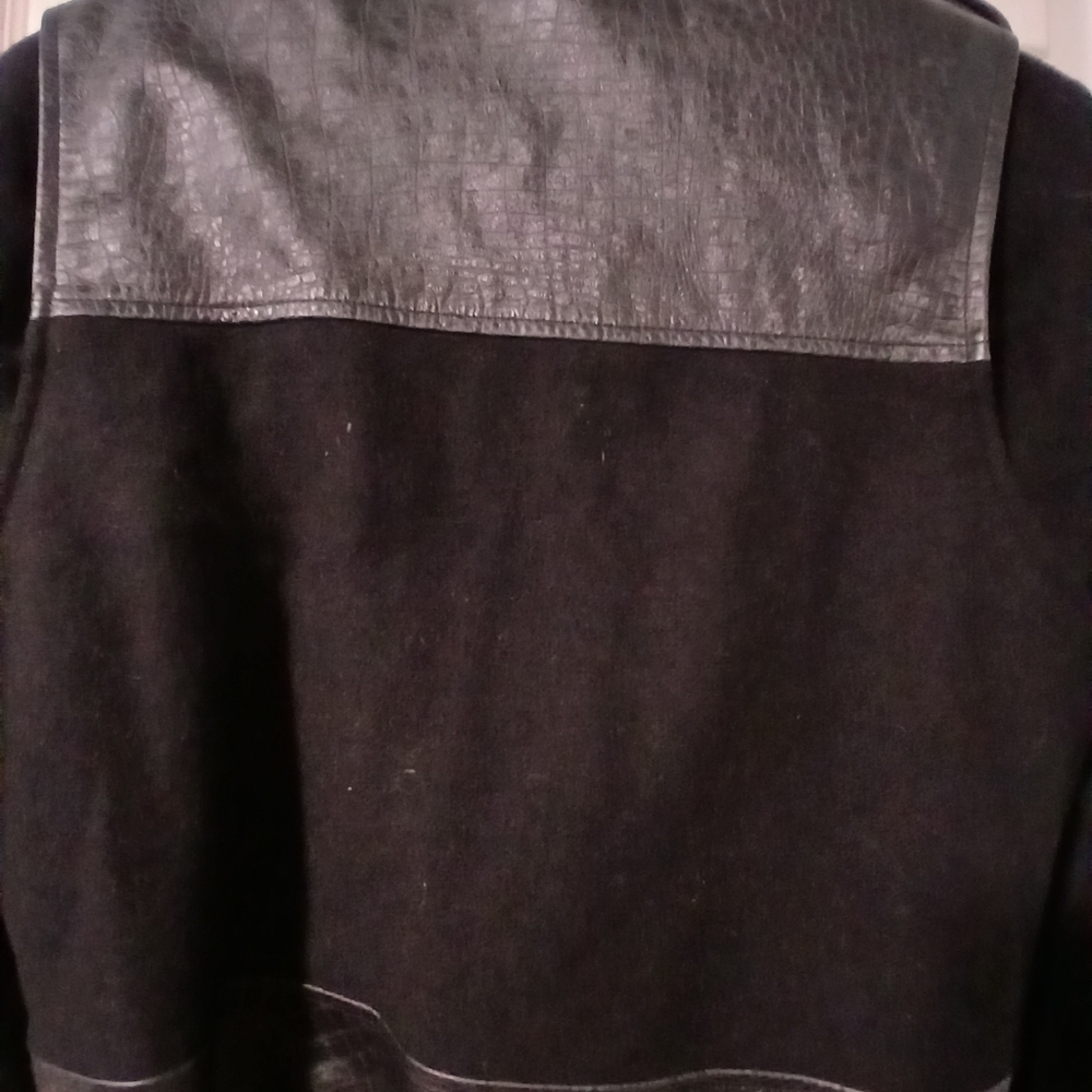 Gorgeous Harley-Davidson Women's Wool/Leather Jacket Size Medium - Picture 9 of 11